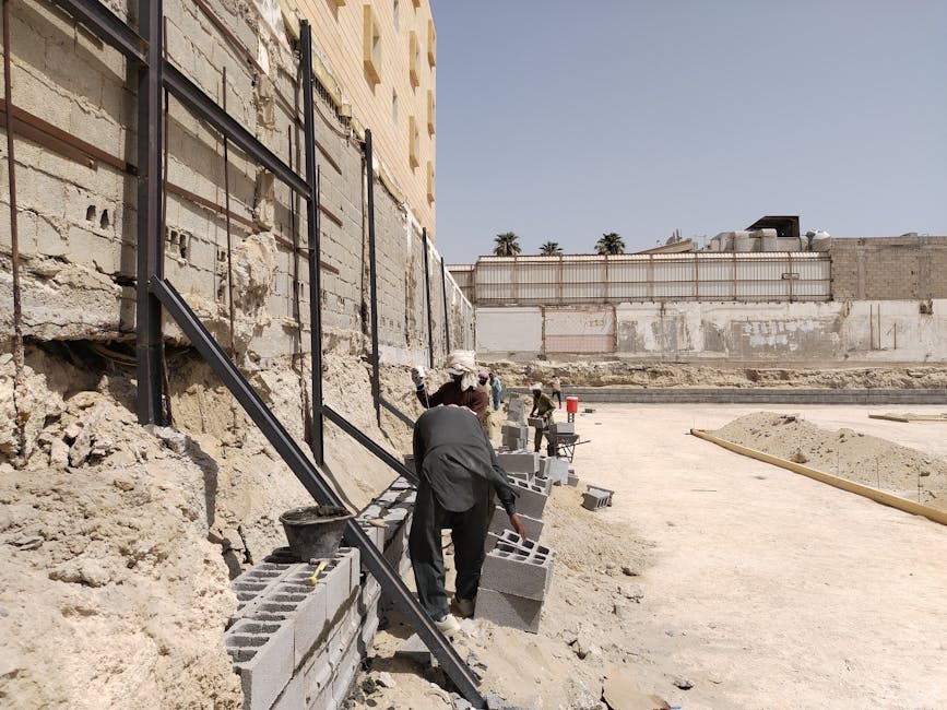 retaining wall builders
