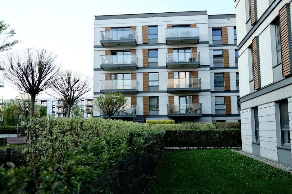 commercial landscaping services for apartment communities